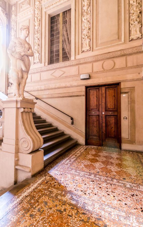 Familybo Apartments Santo Stefano Bologna Luaran gambar