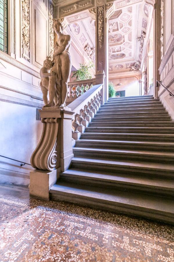 Familybo Apartments Santo Stefano Bologna Luaran gambar