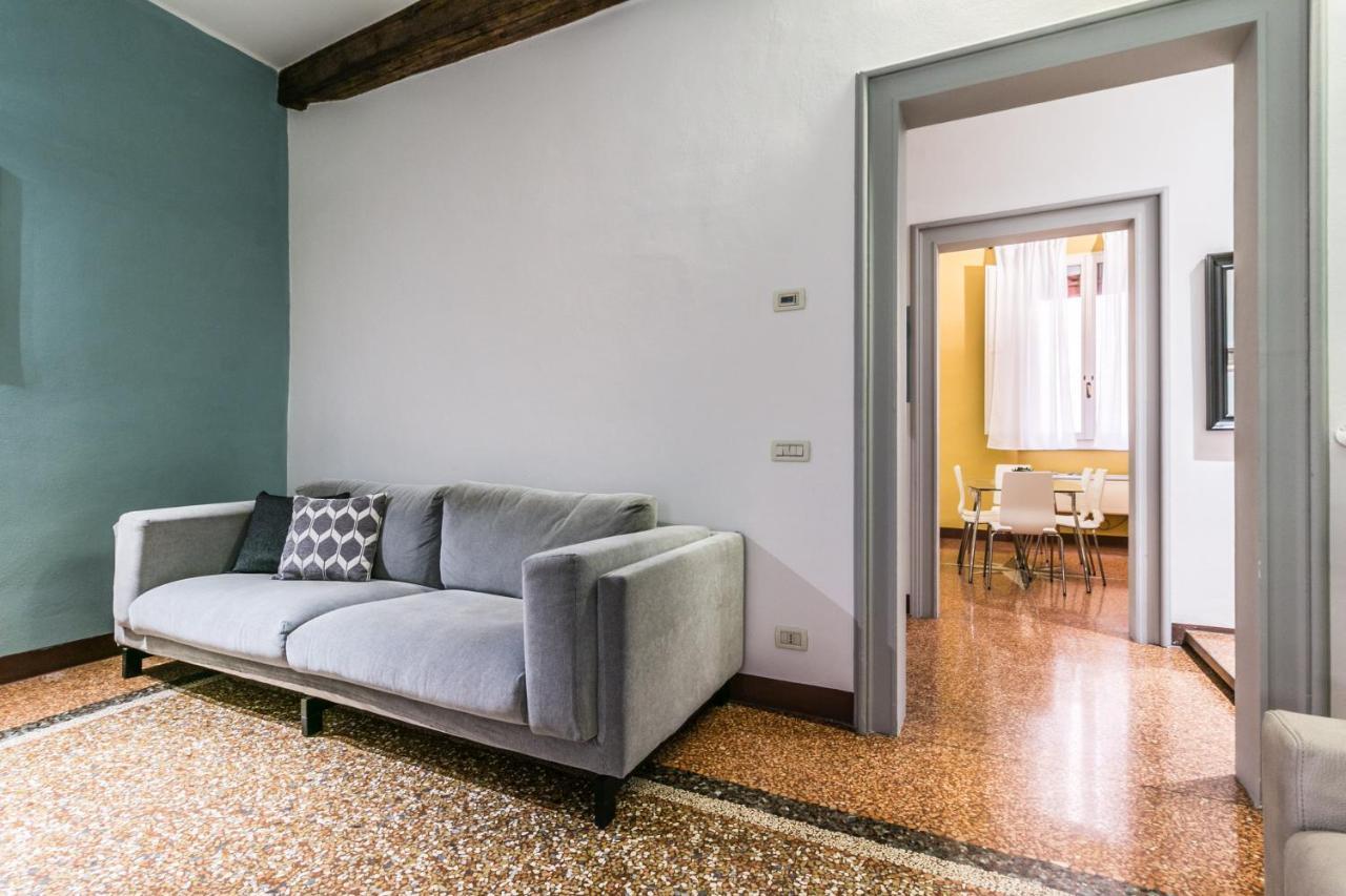 Familybo Apartments Santo Stefano Bologna Luaran gambar
