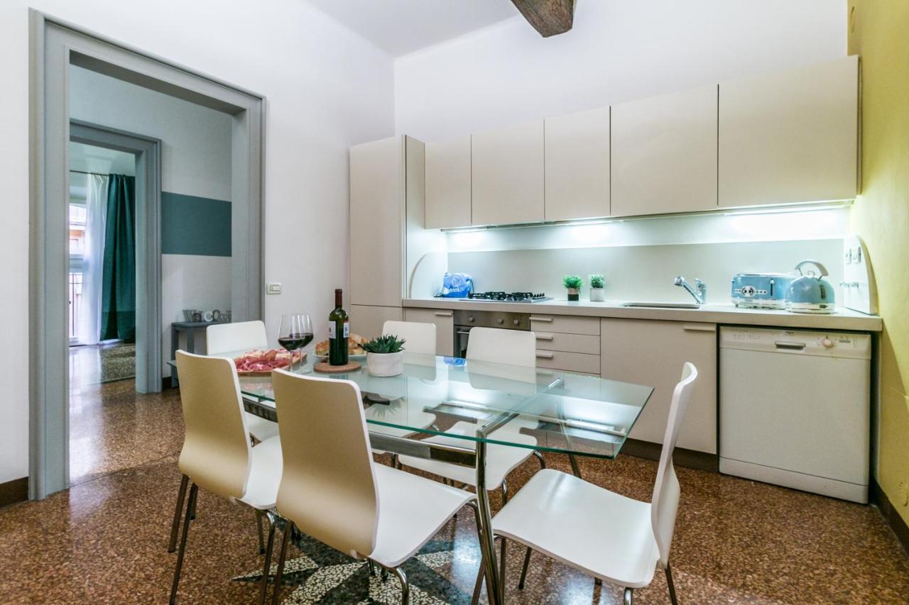 Familybo Apartments Santo Stefano Bologna Luaran gambar